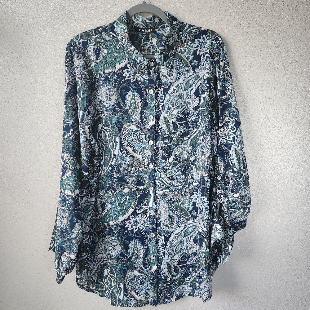 ROZ & ALI Green Multi Color Paisley Button-down Blouse Roll Tab Sleeve
